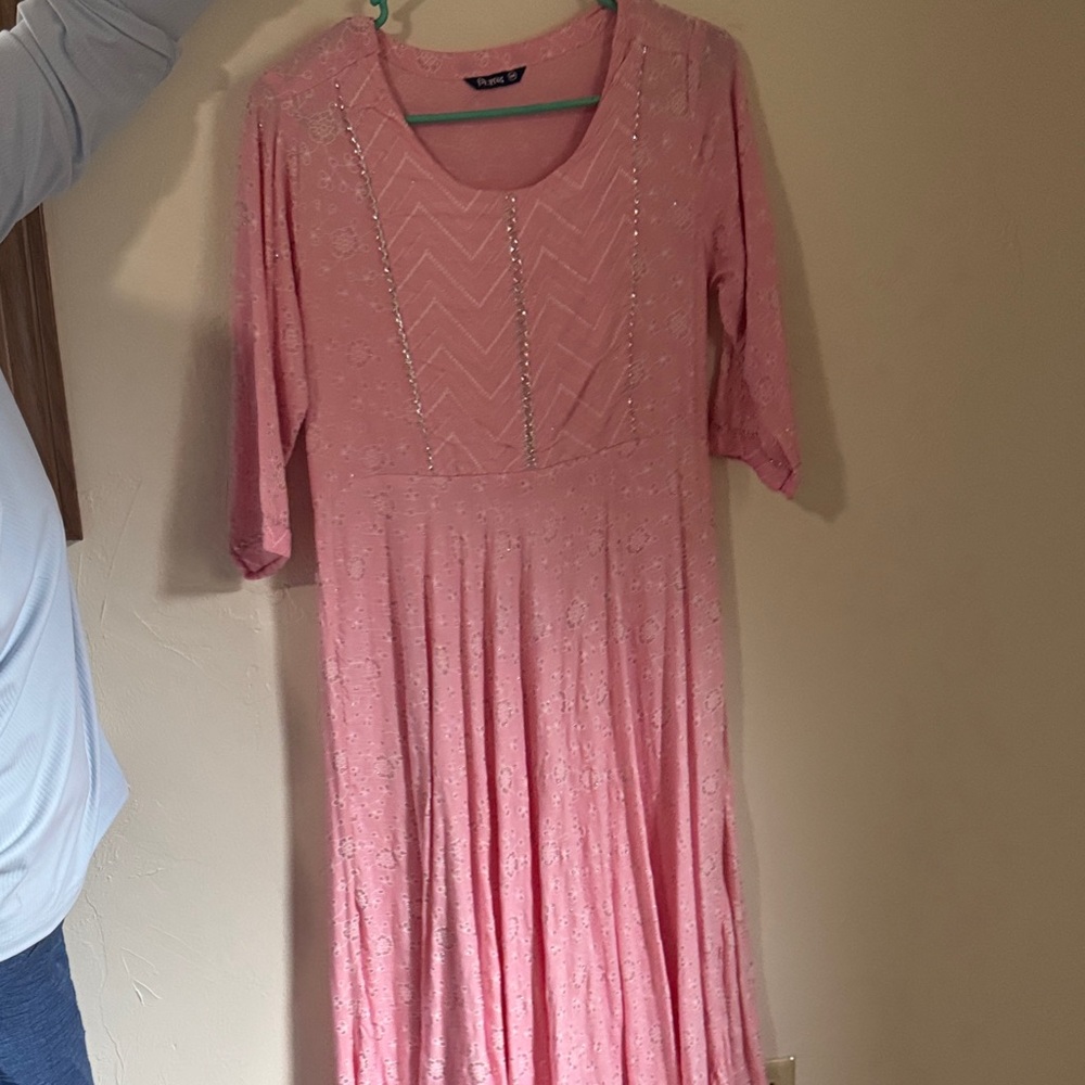 Chic Pink Long Sleeve Dress